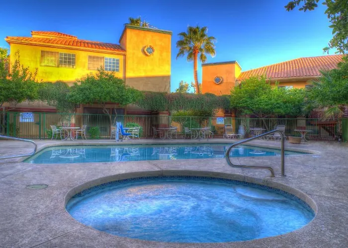 Hampton & Tempe/phoenix Airport, Az